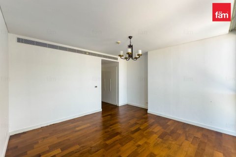 Квартира с 3 спальнями  №115938 15