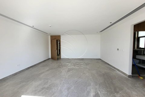 Villa de 4 dormitorios en Al Shamkha, UAE No. 90966 5