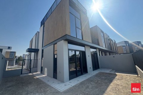 Таунхаус с 4 спальнями в Дубай, ОАЭ №137294 3