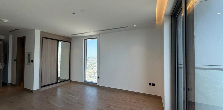 Studio Apartment in Dubai, UAE No. 169591