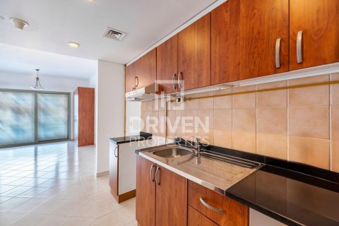 Studio Apartment in The Crescent, UAE No. 191242 6