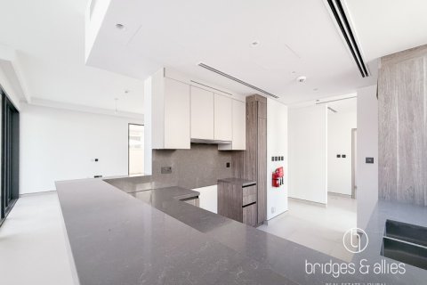 Villa de 4 dormitorios en Dubai, UAE No. 64995 3