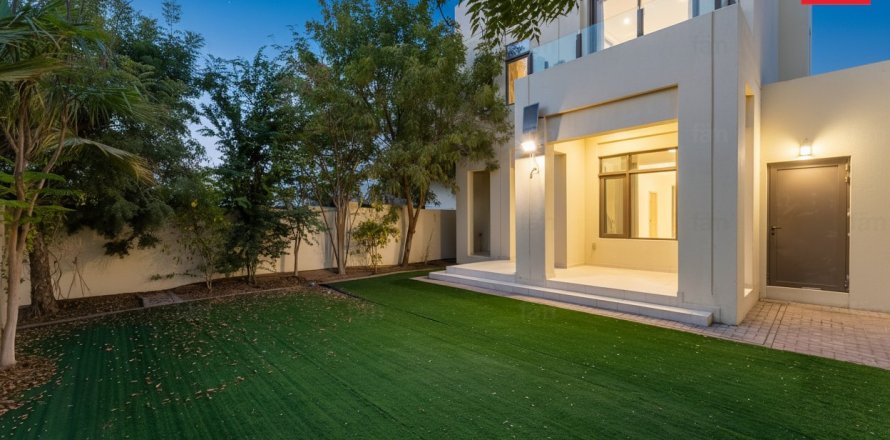 Таунхаус с 3 спальнями в Рим, ОАЭ №131452