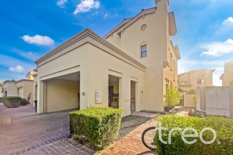 Villa de 4 chambres à Mira, UAE No. 174034