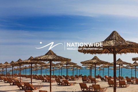 Квартира с 2 спальнями  №135088