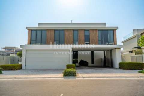 Villa de 4 dormitorios No. 118840 7