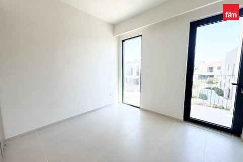 3 bedrooms Townhouse in Dubai, UAE No. 184435 6