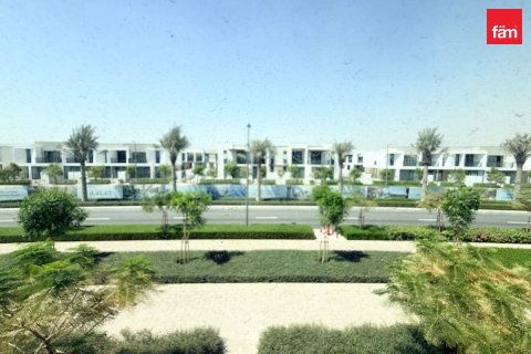 3 bedrooms Townhouse in Dubai, UAE No. 184435 19