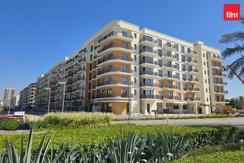 1 bedroom Apartment in Town Square, UAE No. 184439 2