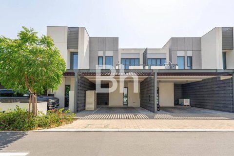 Townhouse de 4 dormitorios  No. 114254 2