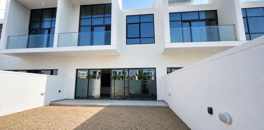 Townhouse de 4 dormitorios en Dubai, UAE No. 203175