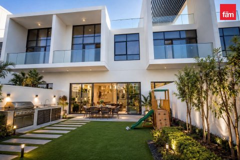 Townhouse de 4 dormitorios en Dubai, UAE No. 203175 13