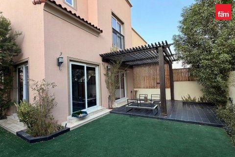 Townhouse de 4 dormitorios en Dubai, UAE No. 203172