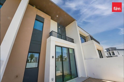 Villa de 3 chambres à Dubai, UAE No. 203174