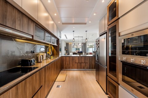 4 bedrooms Townhouse in Jumeirah Village Circle, UAE No. 146772 7