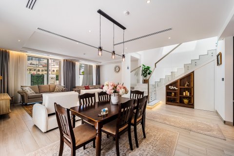 4 bedrooms Townhouse in Jumeirah Village Circle, UAE No. 146772 6