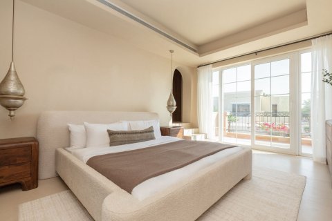 5 bedrooms Villa in Dubai, UAE No. 146776 26