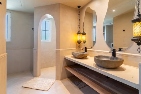 5 bedrooms Villa in Dubai, UAE No. 146776 14