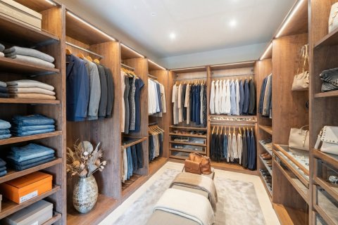 5 bedrooms Villa in Dubai, UAE No. 146776 12