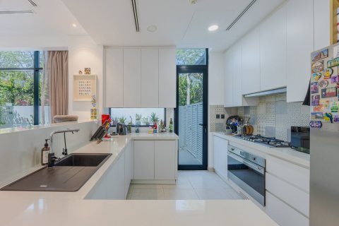 Вилла с 4 спальнями в Дубай, ОАЭ №146773 7