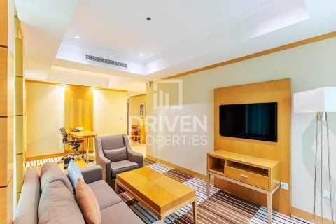 2 bedrooms Apartment in Sheikh Zayed Road, UAE No. 192454