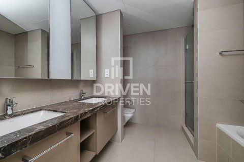 2 bedrooms Apartment in BLVD Heights, UAE No. 192455 12