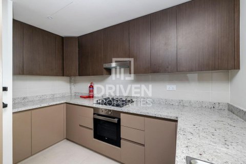 2 bedrooms Apartment in BLVD Heights, UAE No. 192455 10