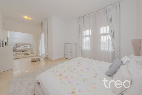 Villa de 5 dormitorios en Mudon, UAE No. 183067 18