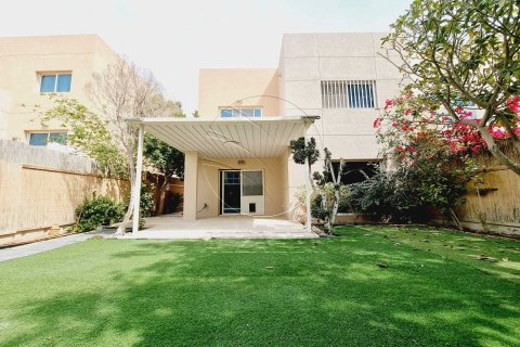 3 bedrooms Villa No. 127882 2