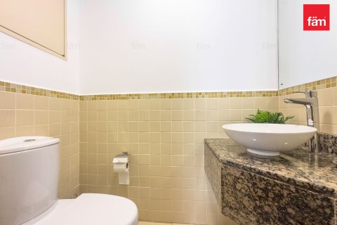 2 bedrooms Apartment in Dubai, UAE No. 143755 17