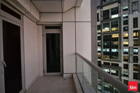 2 bedrooms Apartment in Business Bay, UAE No. 143750 17