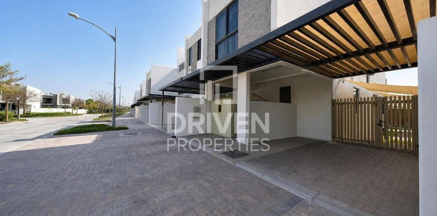 Townhouse de 3 chambres à Dubai, UAE No. 206286