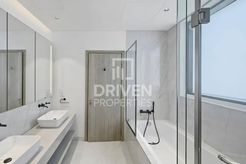 Villa de 4 dormitorios en District One, UAE No. 190169 10