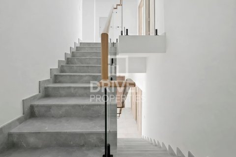 Villa de 4 dormitorios en District One, UAE No. 190169 8