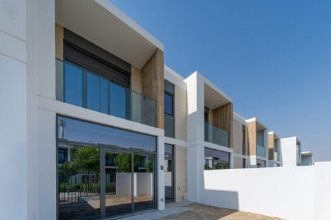 3 bedrooms Townhouse in Ruba, UAE No. 148913 10