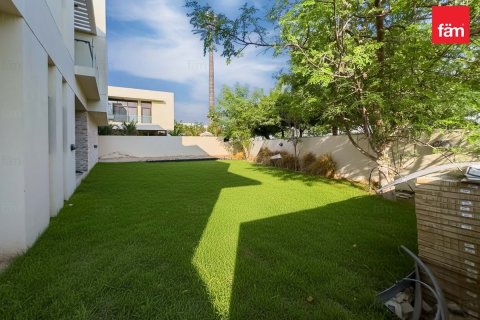 Villa de 5 dormitorios No. 126605 29