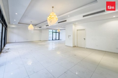 Villa de 5 dormitorios No. 126605 14