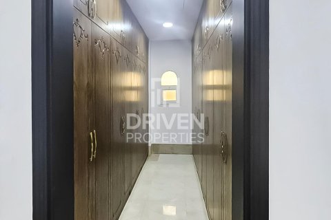 Вилла с 6 спальнями  №121766 18