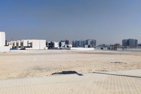 875m² Land in Al Furjan, UAE No. 73843 8