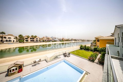 Villa de 6 chambres à Signature Villas, UAE No. 206389