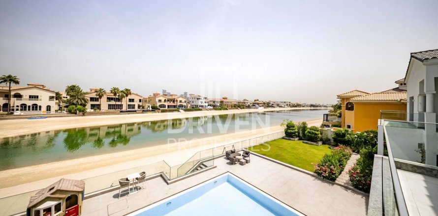 Villa de 6 chambres à Signature Villas, UAE No. 206389