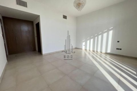 Villa de 5 dormitorios en  Yas Island, UAE No. 35492 16