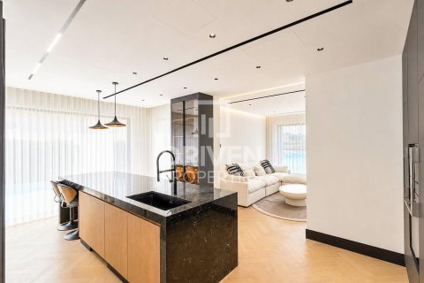 Вилла с 6 спальнями в Mirador La Coleccion, ОАЭ №209755 24