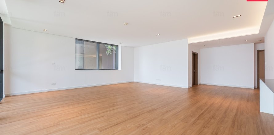 2 bedrooms Apartment in City Walk, UAE No. 208129