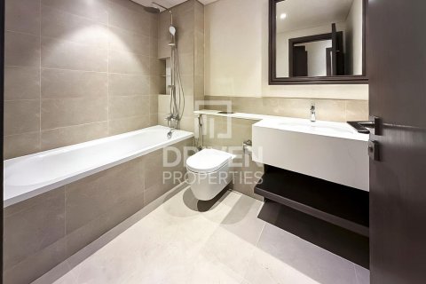 Квартира с 1 спальней в EMAAR Beachfront, ОАЭ №138619 9