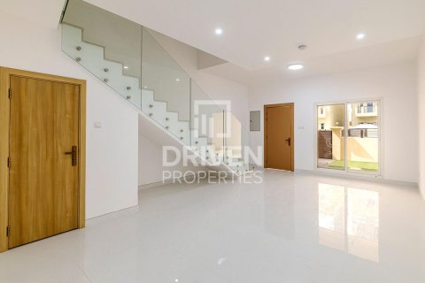 Townhouse de 4 dormitorios  No. 121449 3