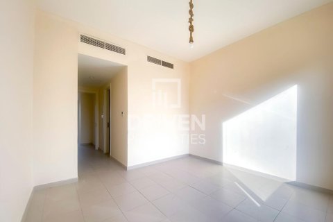 Квартира с 2 спальнями в EMAAR South, ОАЭ №189956 9
