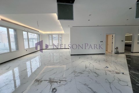 7 bedrooms Villa in Doha, Qatar No. 58075 22