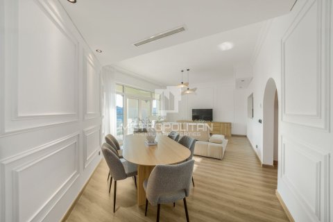 Apartment de 2 dormitorios en Shoreline Apartments, UAE No. 62004 3
