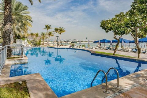 Apartment de 2 dormitorios en Shoreline Apartments, UAE No. 62004 30